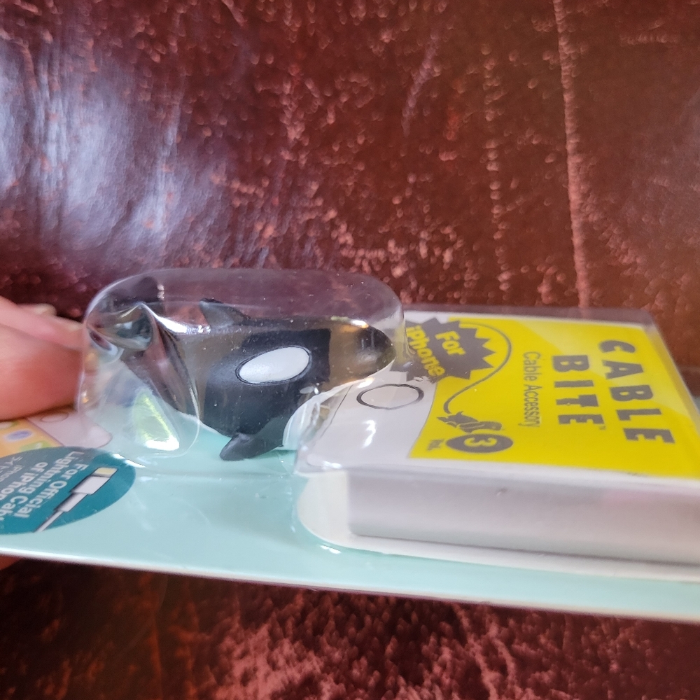 Cable bites - Picture 2 of 3